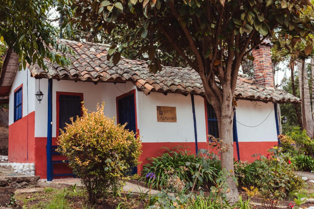 Hotel Y Centro De Convenciones Pueblito De Yerbabuena Paraiso Natural Chía Kültér fotó