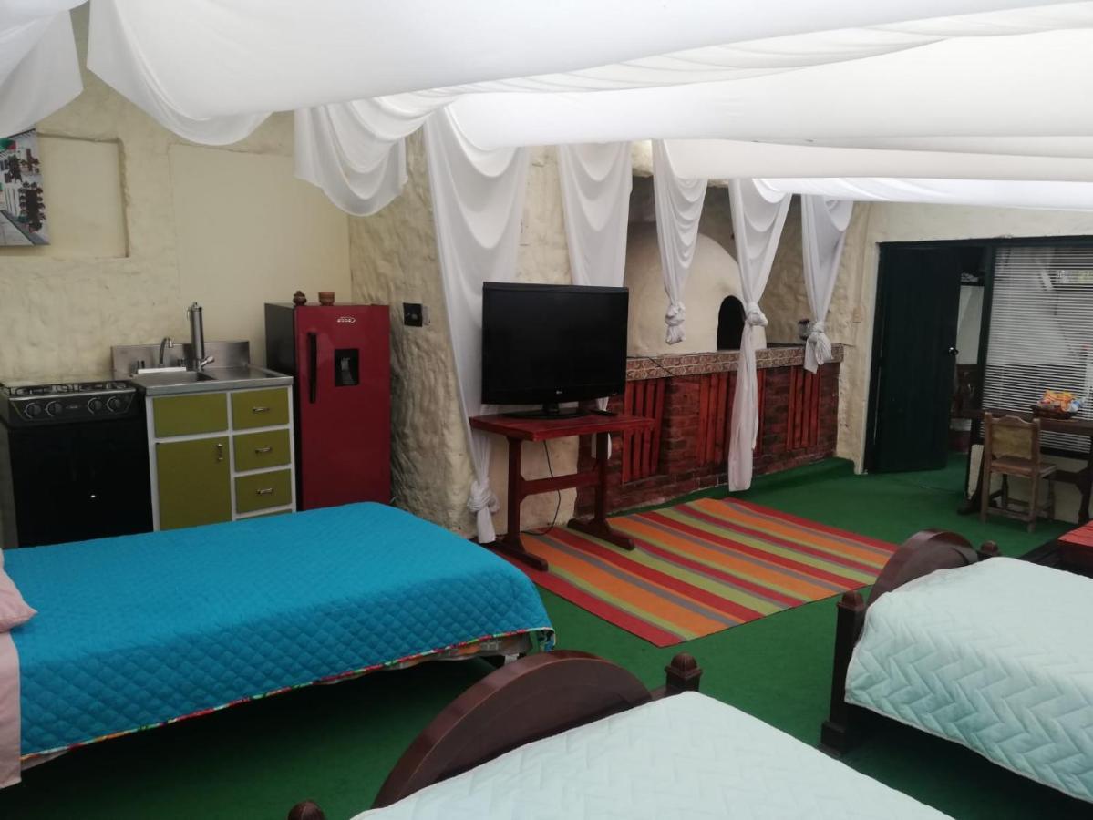 Hotel Y Centro De Convenciones Pueblito De Yerbabuena Paraiso Natural Chía Kültér fotó